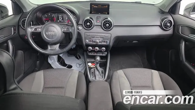 Audi A1 — интерьер