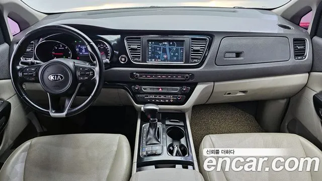 Kia Carnival — интерьер