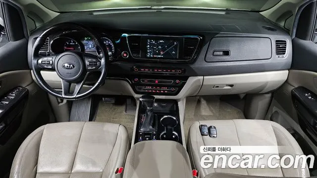 Kia Carnival — интерьер