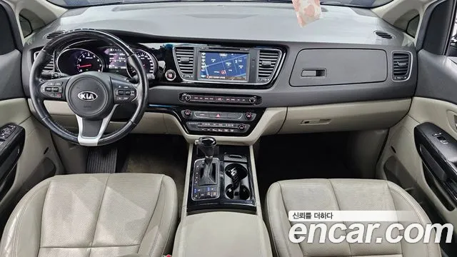 Kia Carnival — интерьер