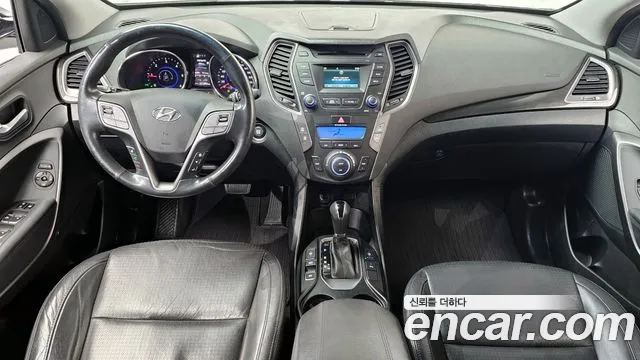 Hyundai Santa Fe — интерьер