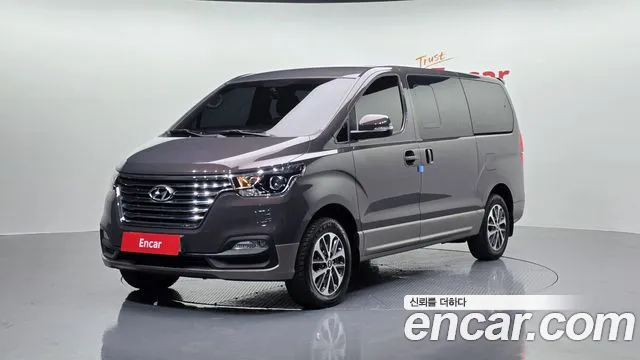 Hyundai Starex