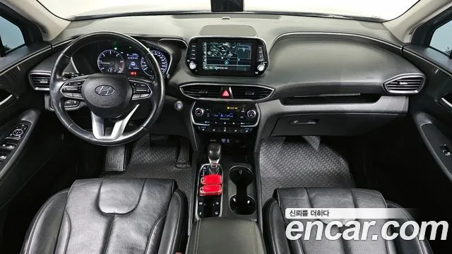 Hyundai Santa Fe — интерьер