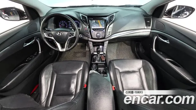 Hyundai i40 — интерьер