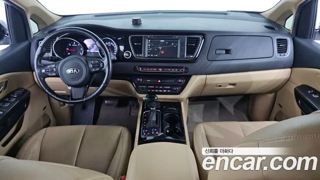 Kia Carnival — интерьер