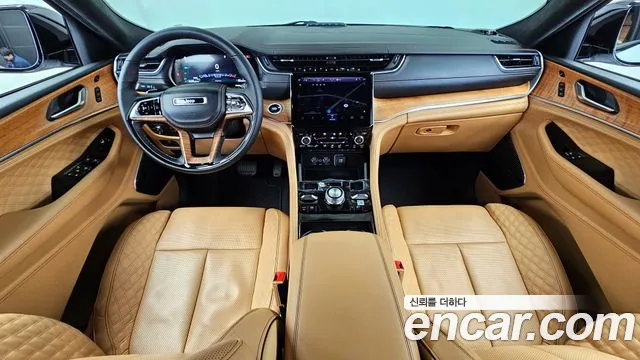 Jeep Cherokee — интерьер