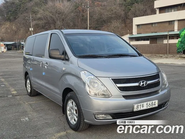 Hyundai Starex
