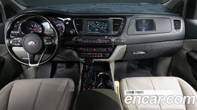 Kia Carnival — интерьер