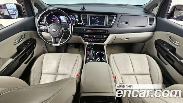 Kia Carnival — интерьер