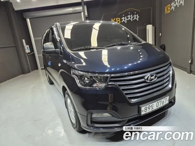 Hyundai Starex