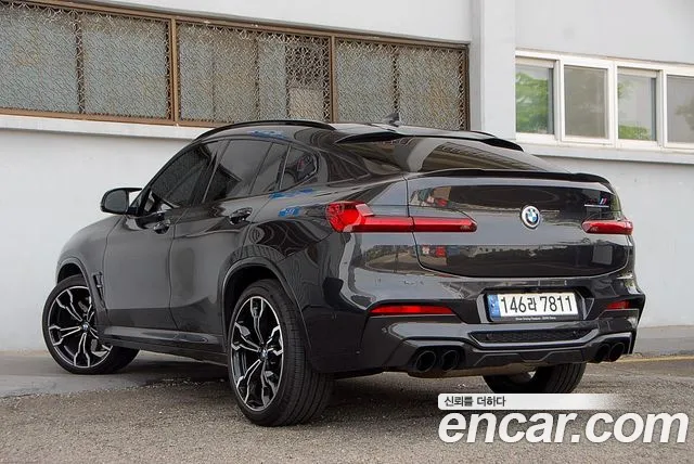 BMW X4M — интерьер