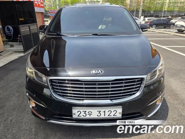 Kia Carnival — экстерьер
