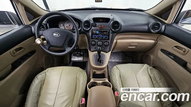 Kia Carens — интерьер