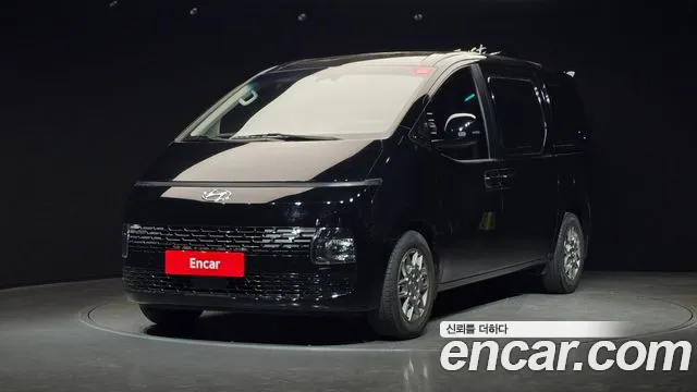 Hyundai Staria