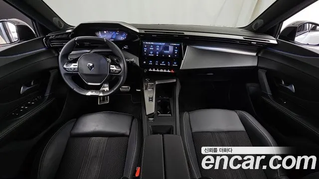 Peugeot 308 — интерьер