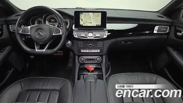 Mercedes-Benz CLS-класс — интерьер