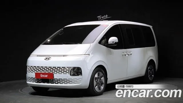 Hyundai Staria