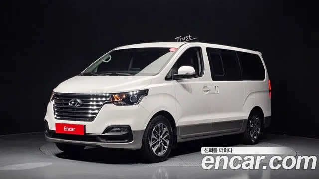 Hyundai Starex