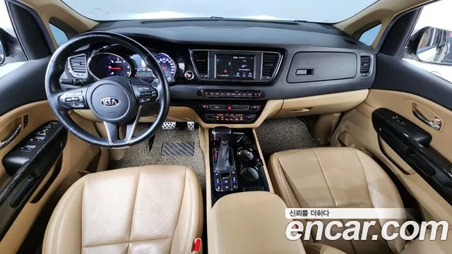 Kia Carnival — интерьер