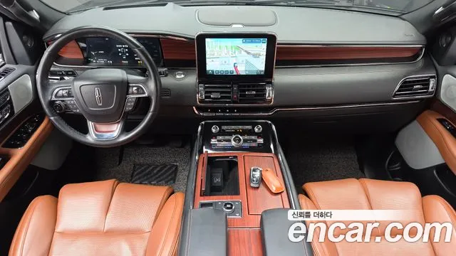 Lincoln Navigator — интерьер