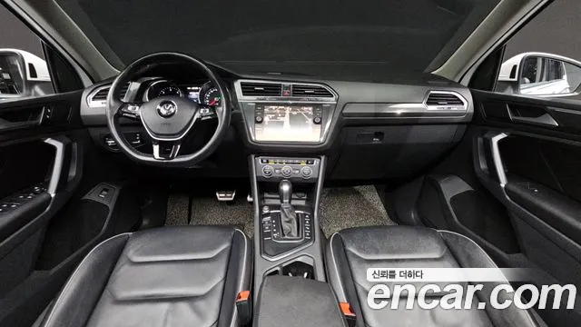 Volkswagen Tiguan — интерьер
