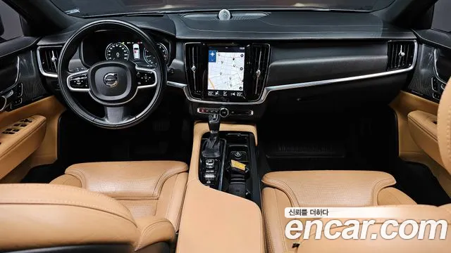 Volvo V90 — интерьер