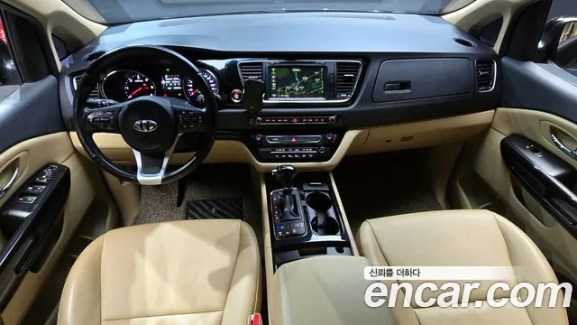 Kia Carnival — интерьер