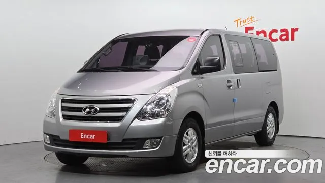 Hyundai Starex