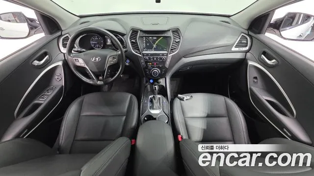 Hyundai Santa Fe — интерьер