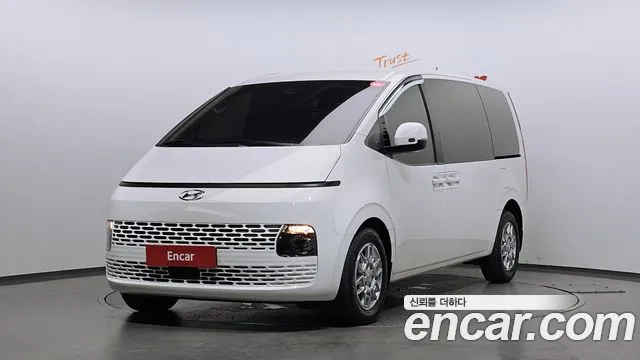 Hyundai Staria