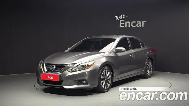 Nissan Altima