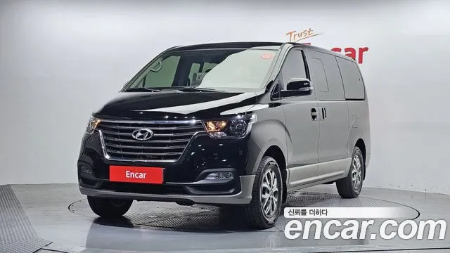 Hyundai Starex