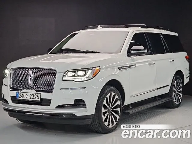 Lincoln Navigator
