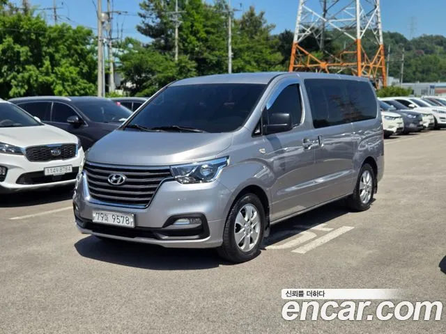 Hyundai Starex