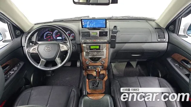 KG Mobility Rexton — интерьер
