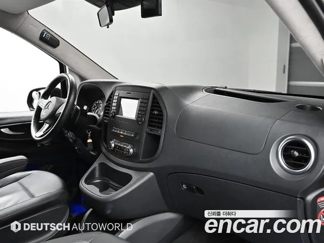 Mercedes-Benz V-класс — интерьер
