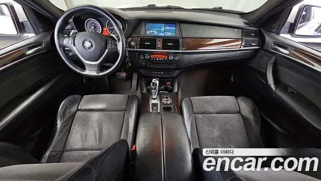BMW X6 — интерьер