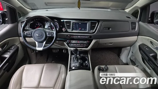 Kia Carnival — интерьер