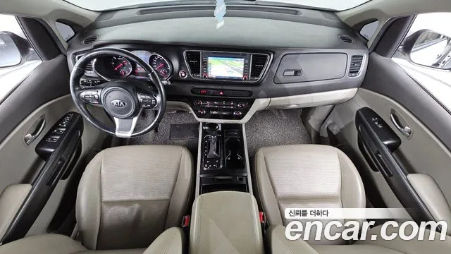 Kia Carnival — интерьер