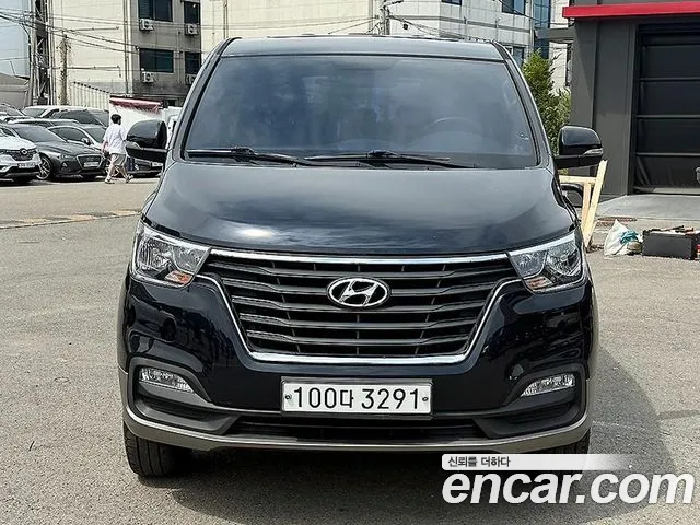 Hyundai Starex
