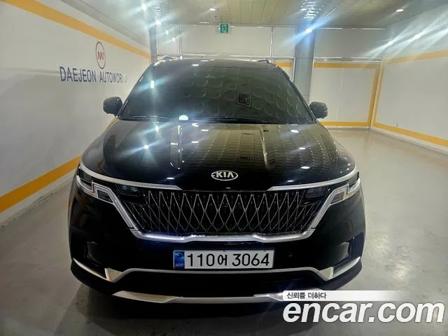 Kia Carnival — экстерьер