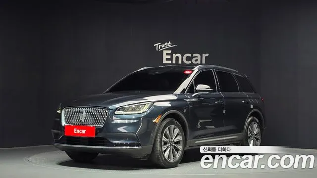 Lincoln Corsair