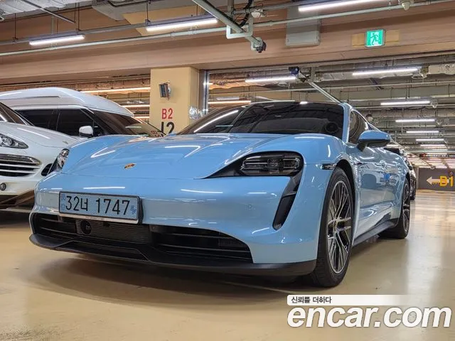 Porsche Taycan