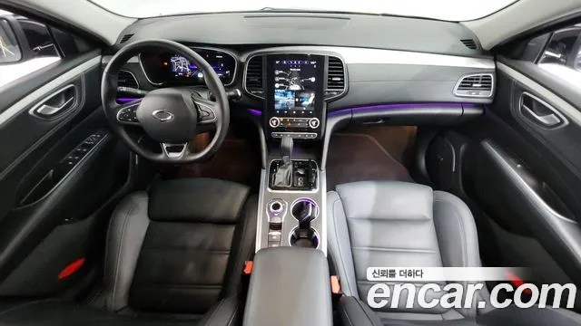 Renault Korea SM6 — интерьер