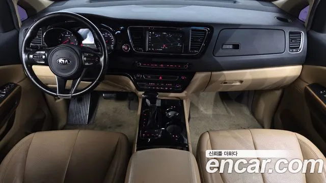 Kia Carnival — интерьер