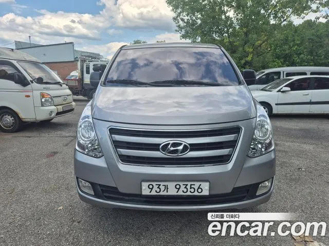 Hyundai Starex