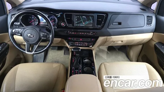 Kia Carnival — интерьер