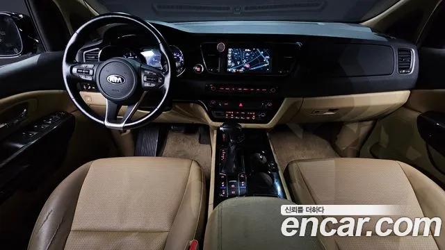Kia Carnival — интерьер