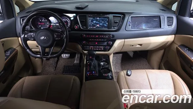 Kia Carnival — интерьер
