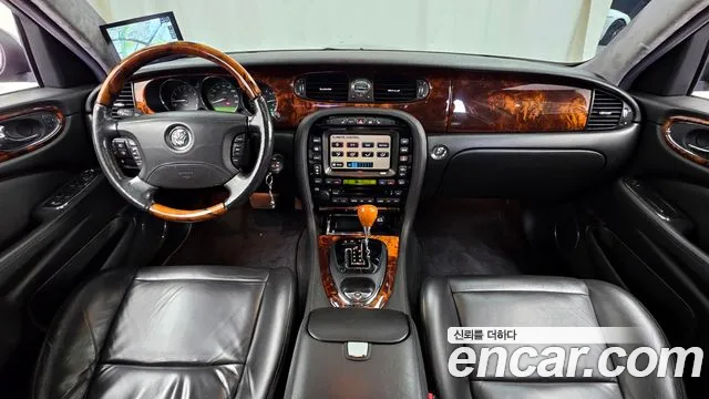 Jaguar XJ-8 — интерьер